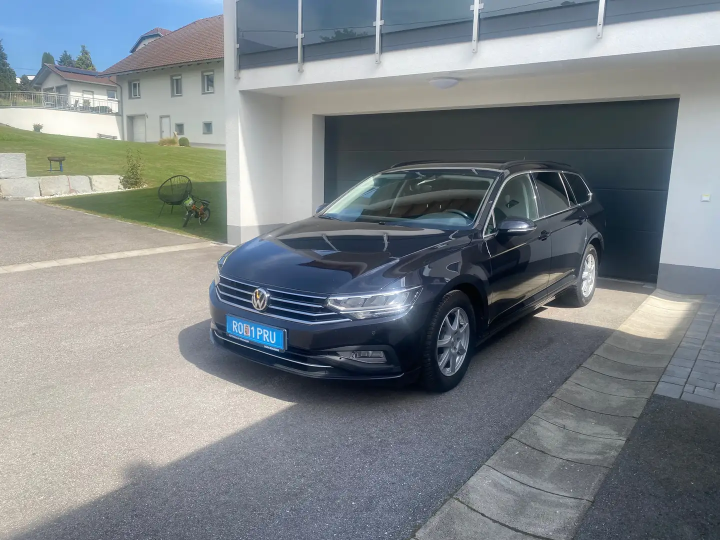Volkswagen Passat Variant Business Schwarz - 2