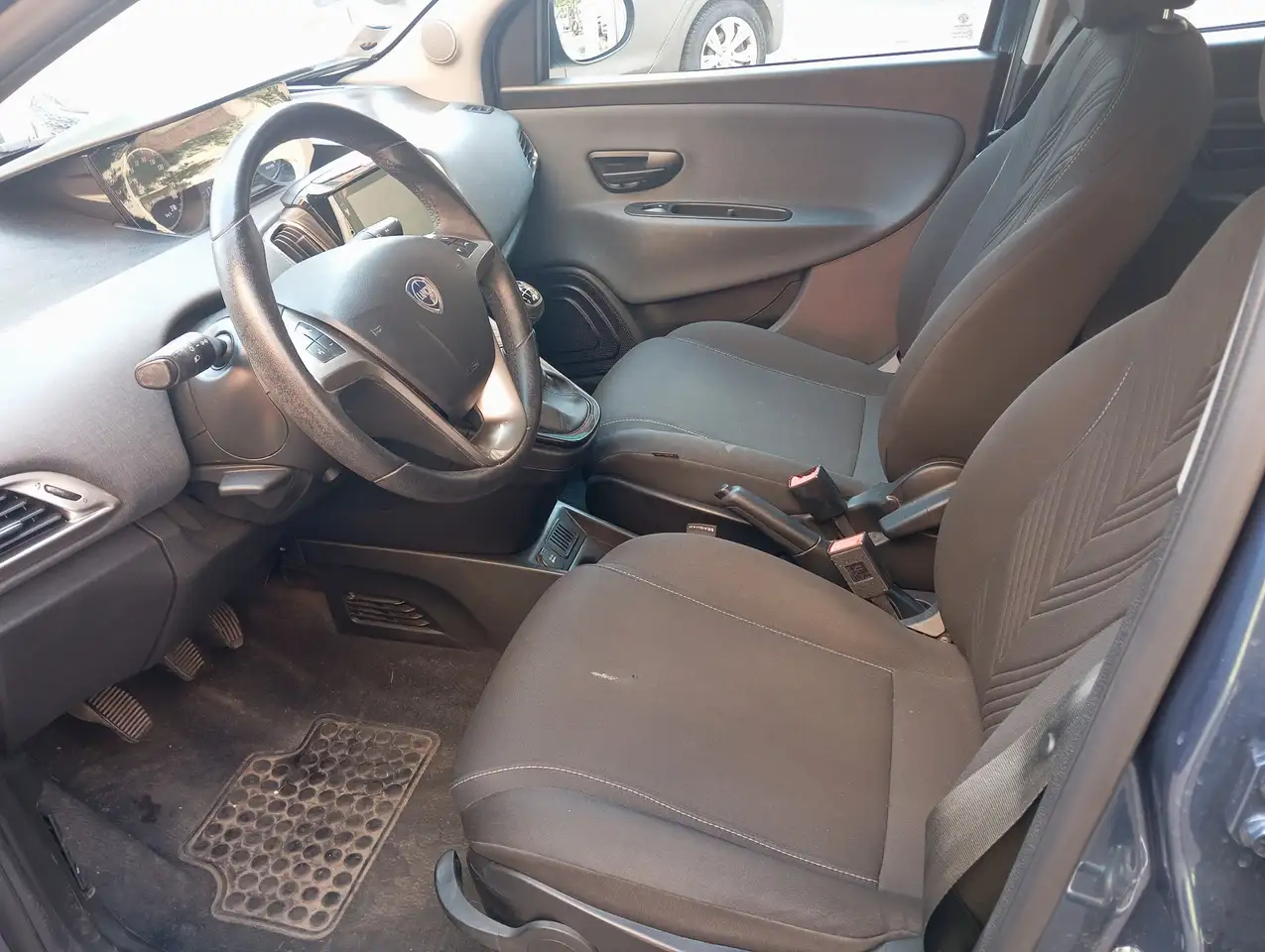 Lancia Ypsilon 2022