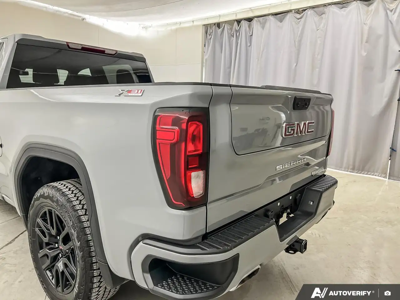 GMC Sierra 1500 снимка GMC Sierra 1500