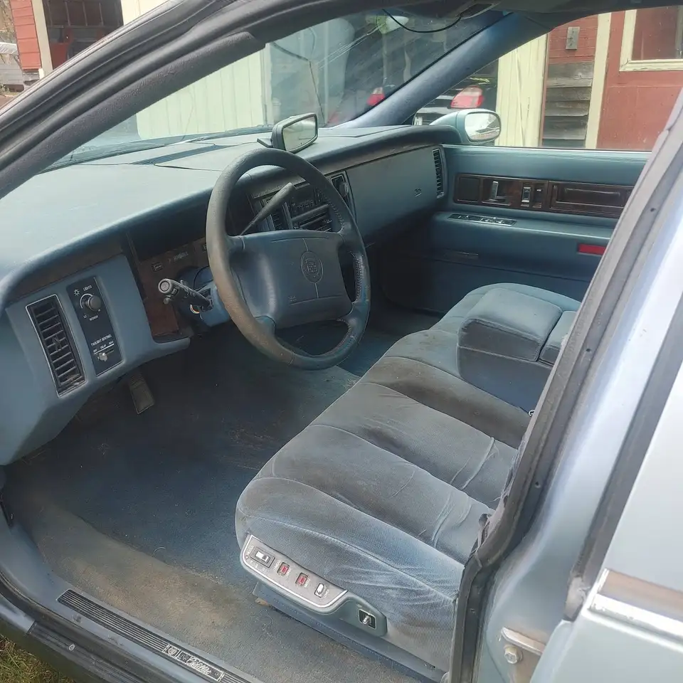 Cadillac Fleetwood снимка Cadillac Fleetwood