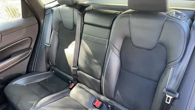 Volvo XC60 view 9