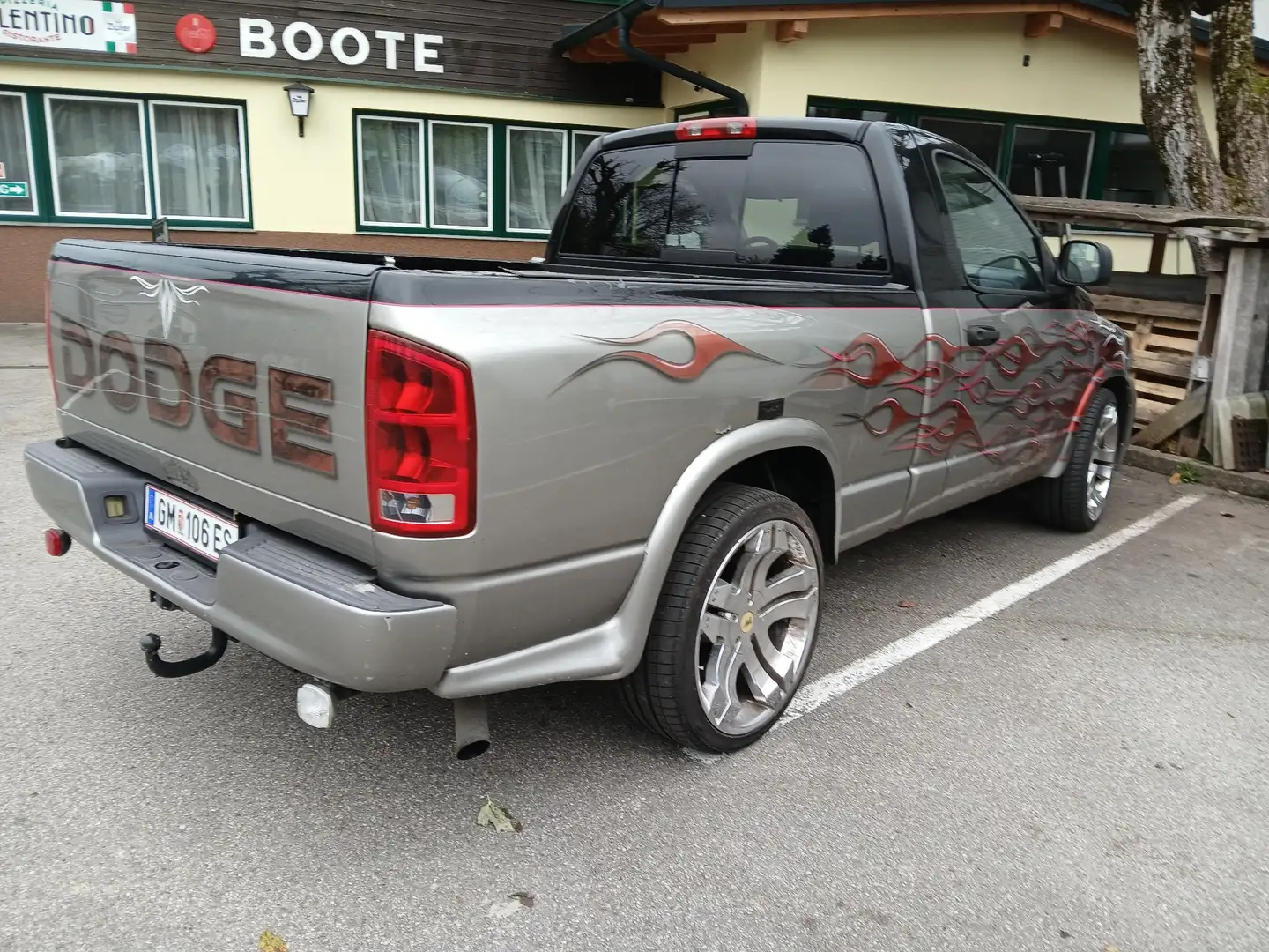 Dodge RAM - 1
