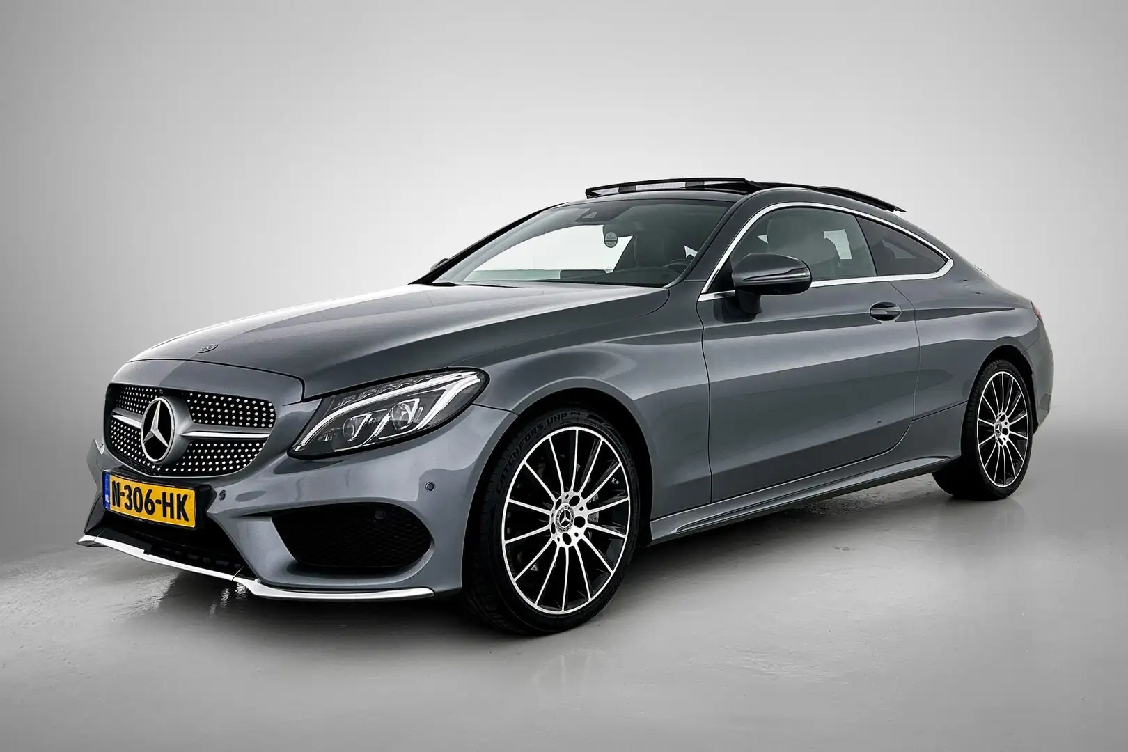Mercedes-Benz C 200 4MATIC AMG Line (Dealer onderH, Panorama, Carplay, Gris - 1