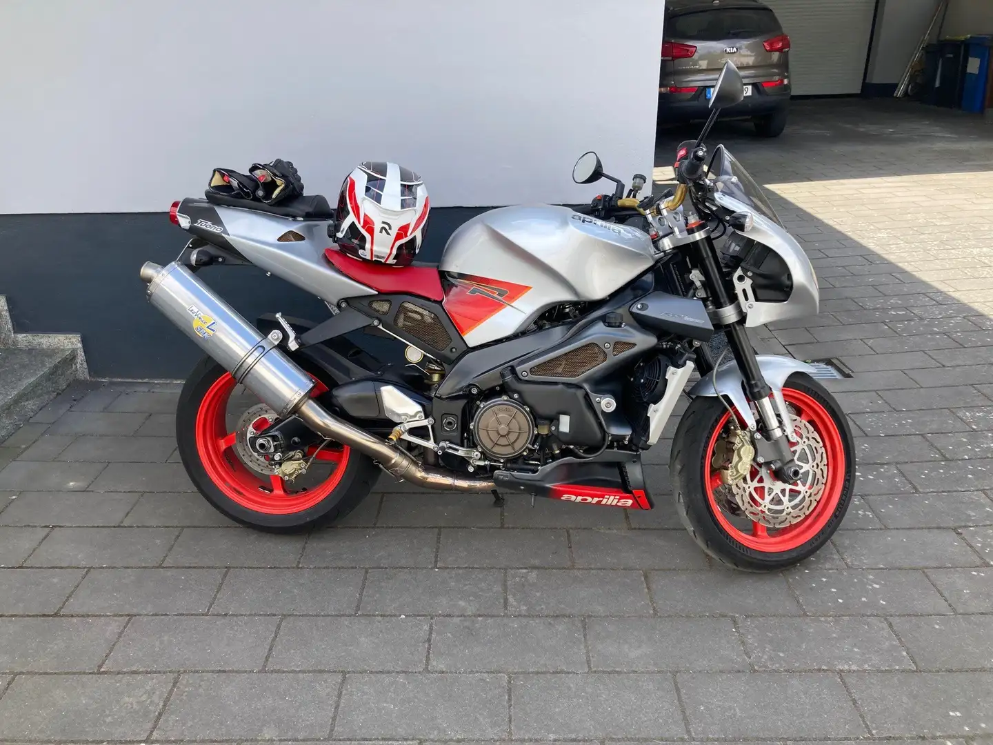 Aprilia Tuono RP LeoVince Inspektion und Verschleißteile neu Plateado - 1