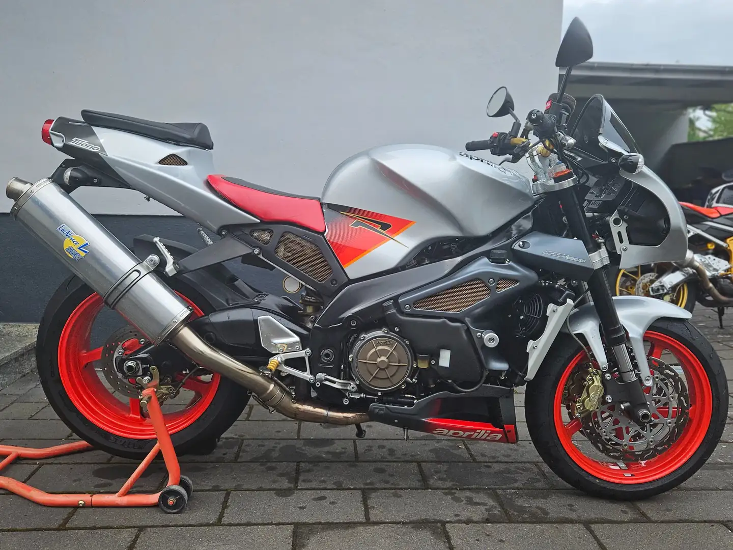 Aprilia Tuono RP LeoVince Inspektion und Verschleißteile neu Plateado - 2