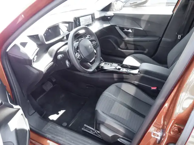 Peugeot 2008 view 12