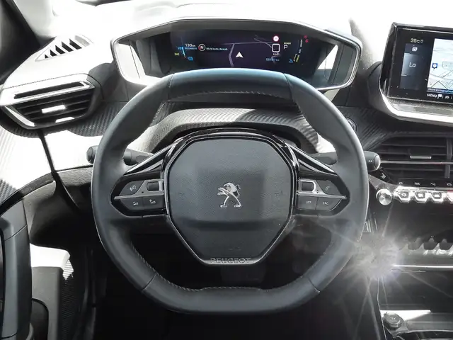Peugeot 2008 view 9