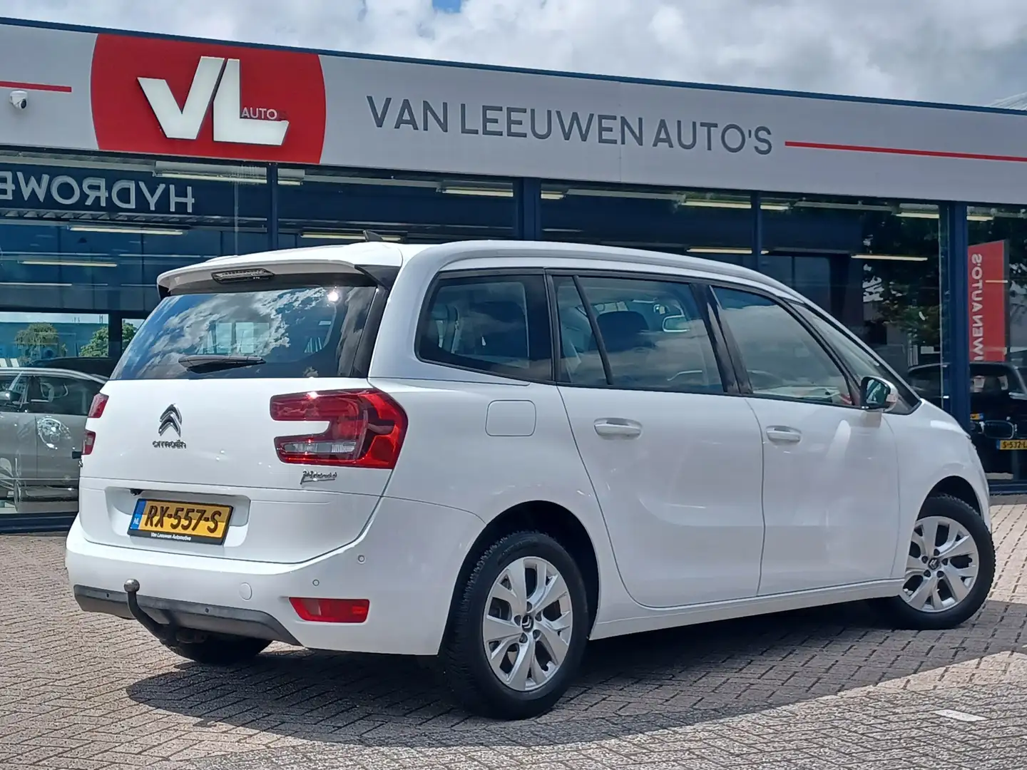 Citroen Grand C4 Picasso 1.2 PureTech Feel | ACC | Navi | 7 Persoons Wit - 2