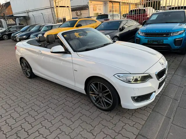 BMW 225 Cabrio 225 d LuxuryLine*XENON*TEMPOMAT*OPEN-AIR*