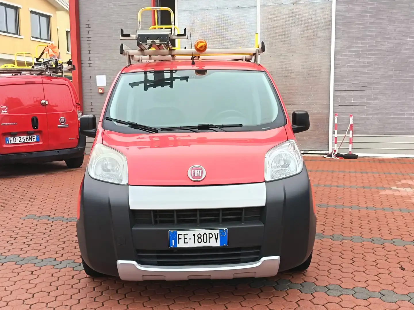 Fiat Fiorino FIORINO 1.3 MJT 95CV FURGONE ADVENTURE E5+ Rosso - 2