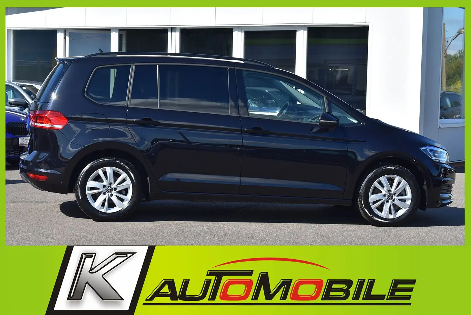 Volkswagen Touran 1,5 TSI LED+IQ.LIGHT+Kamera+7-Sitzer+ACC Negro - 2