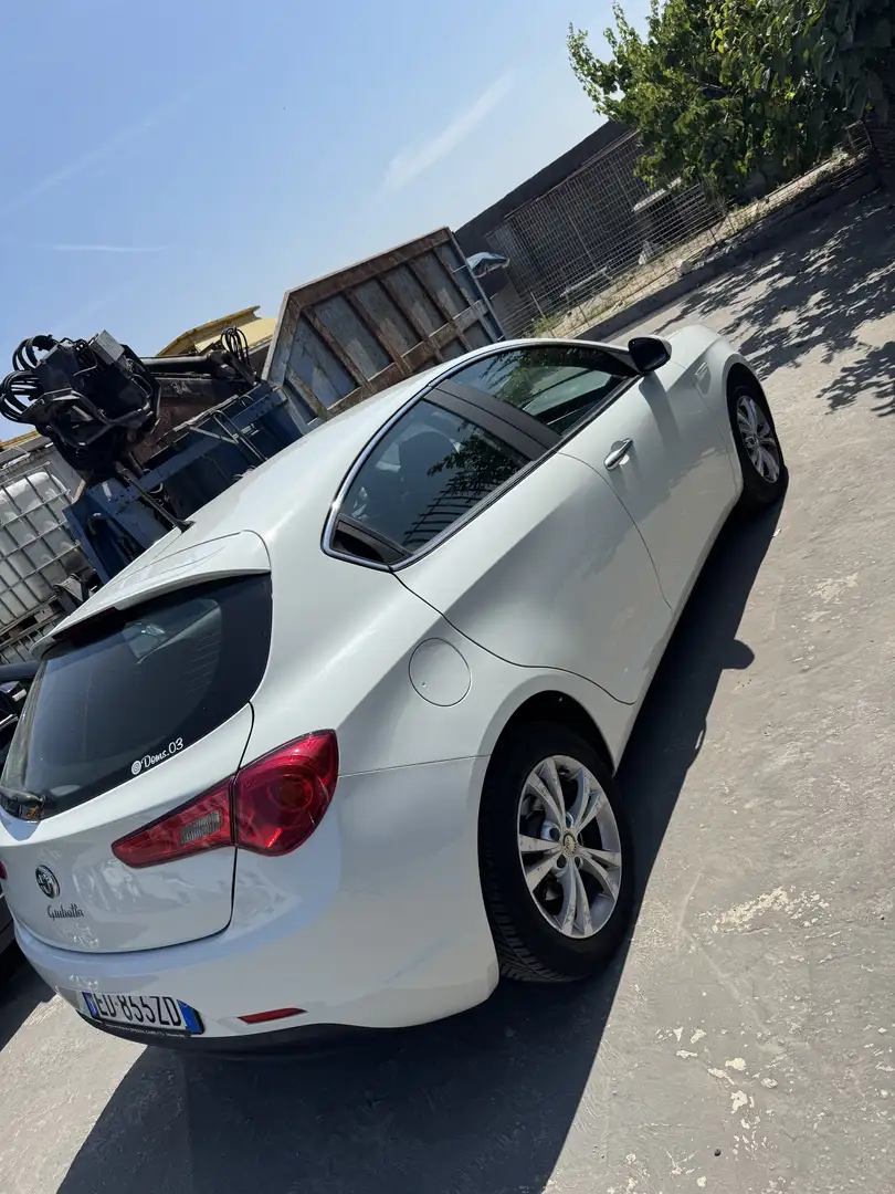 Alfa Romeo Giulietta 1.6 jtdm(2) Distinctive - 2
