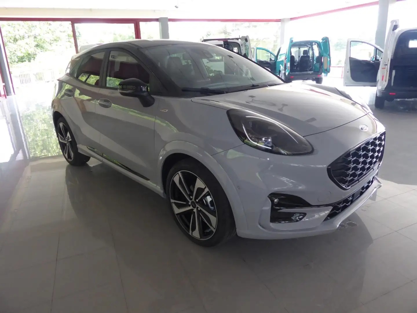 Ford Puma 1.0 EcoBoost MHEV ST-Line X 155 Gris - 1