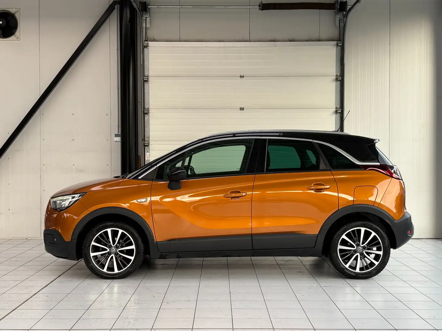 Opel Crossland X 1.5 Turbo D *GPS*CUIR*CAMERA*CARPLAY*JANTE*CARNET* Orange - 2