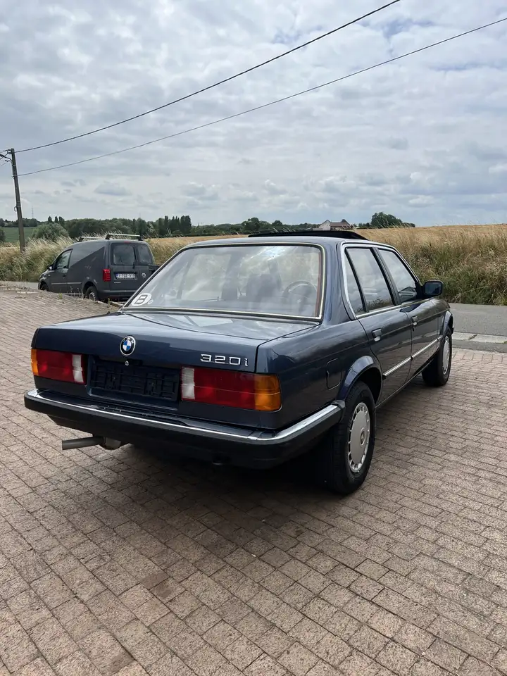 BMW 320, foto 4