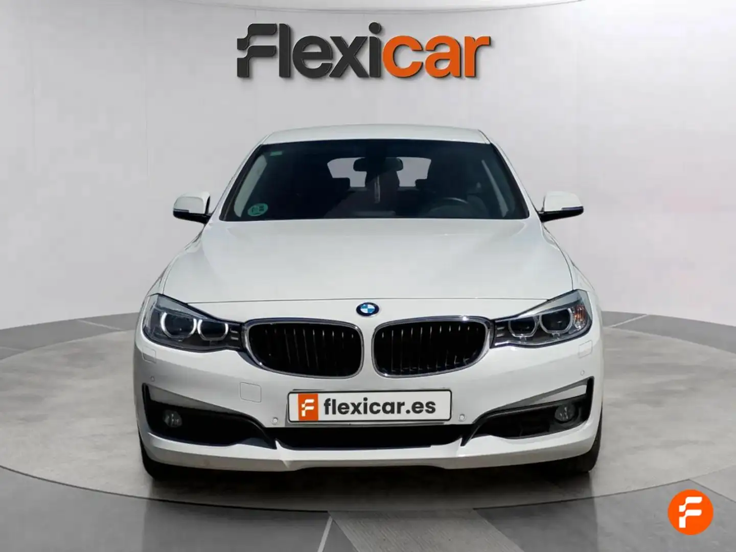 BMW 318 318d Gran Turismo Bílá - 2