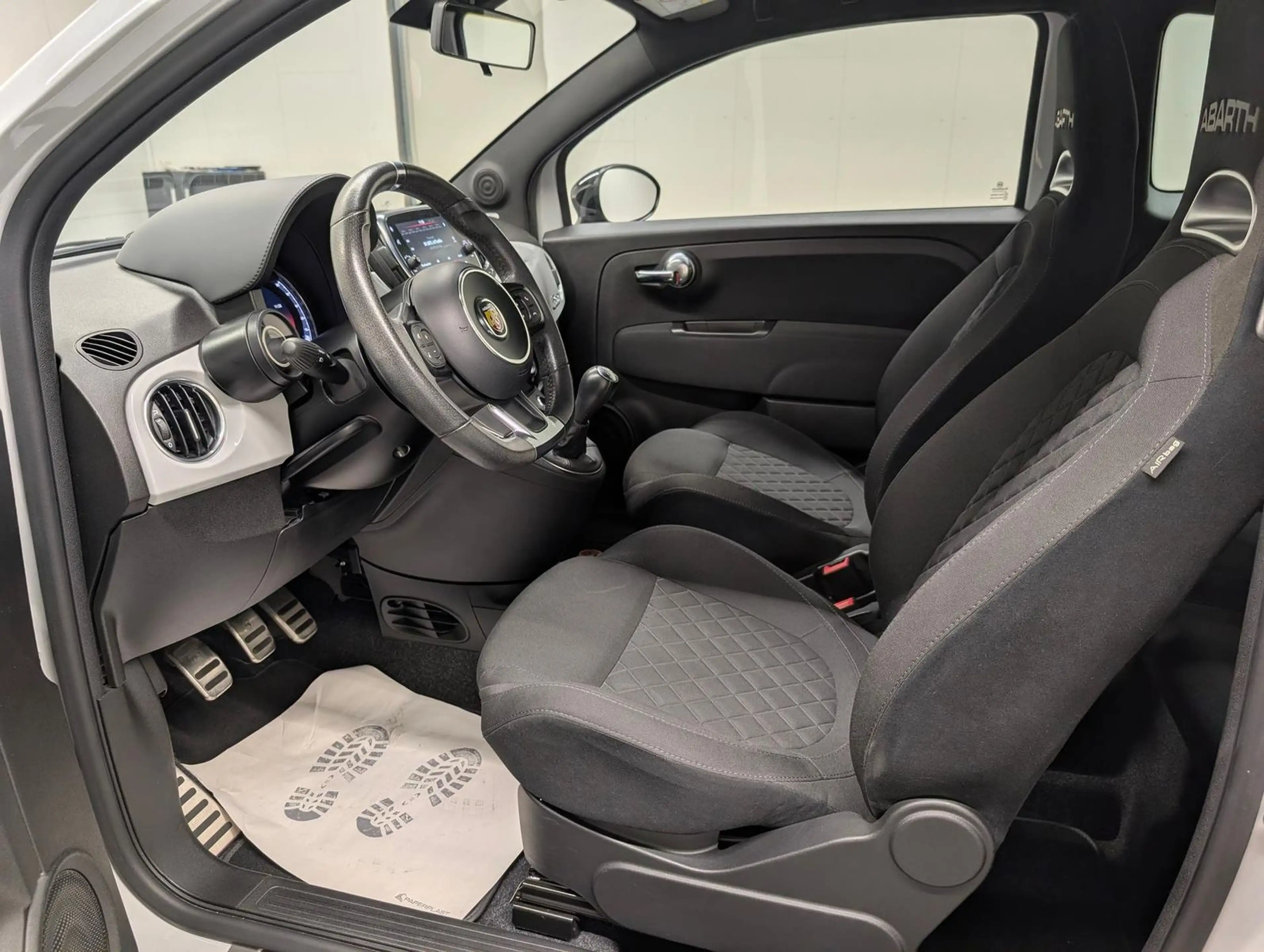 Abarth 595 Bi-Xenon/U-Connect/Beats/PDC/DAB/17-LM — photo 10