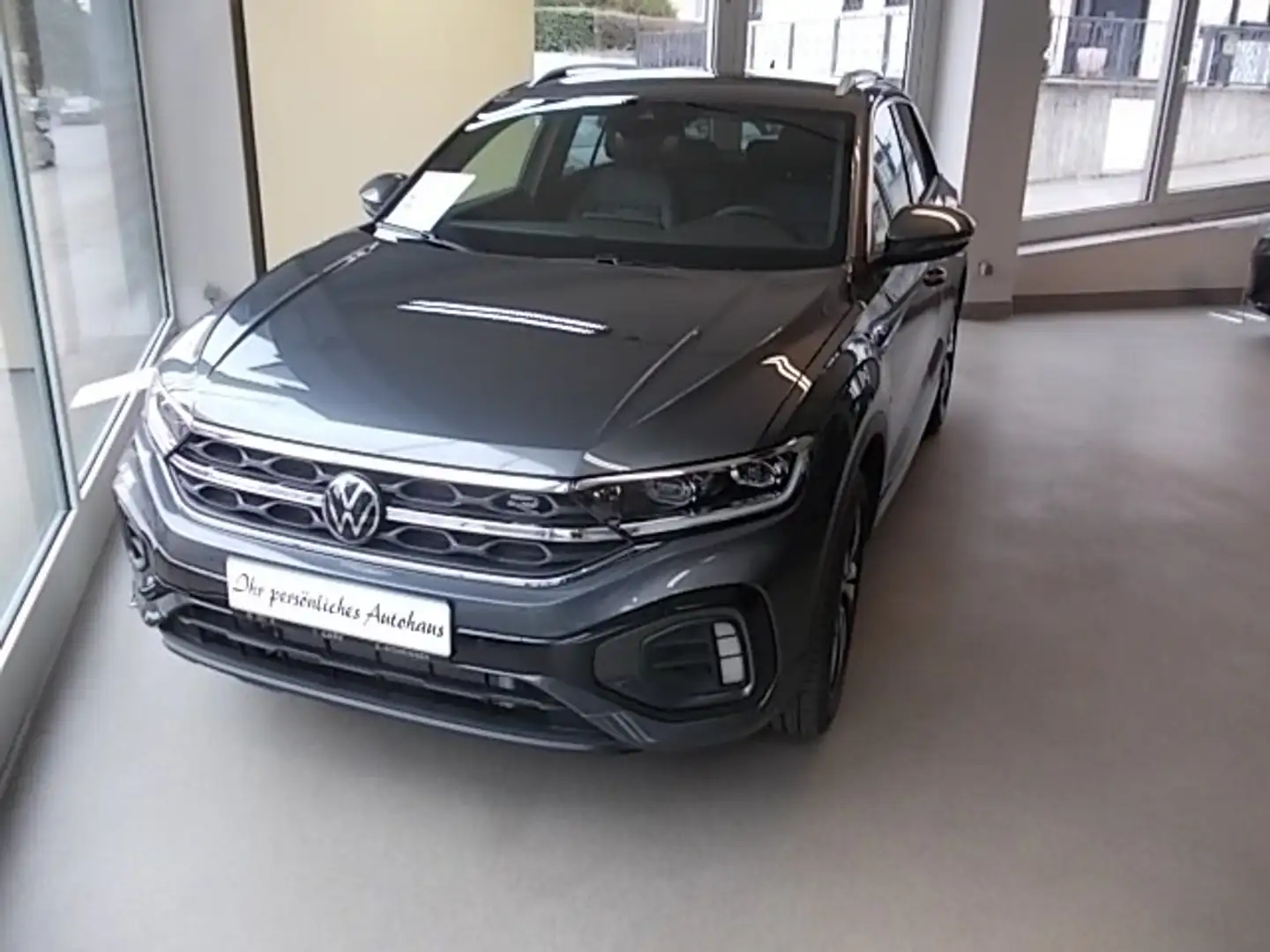 Volkswagen T-Roc R-Line 1.5 TSI DSG, 110kw(150PS) Klima Navi Grau - 1