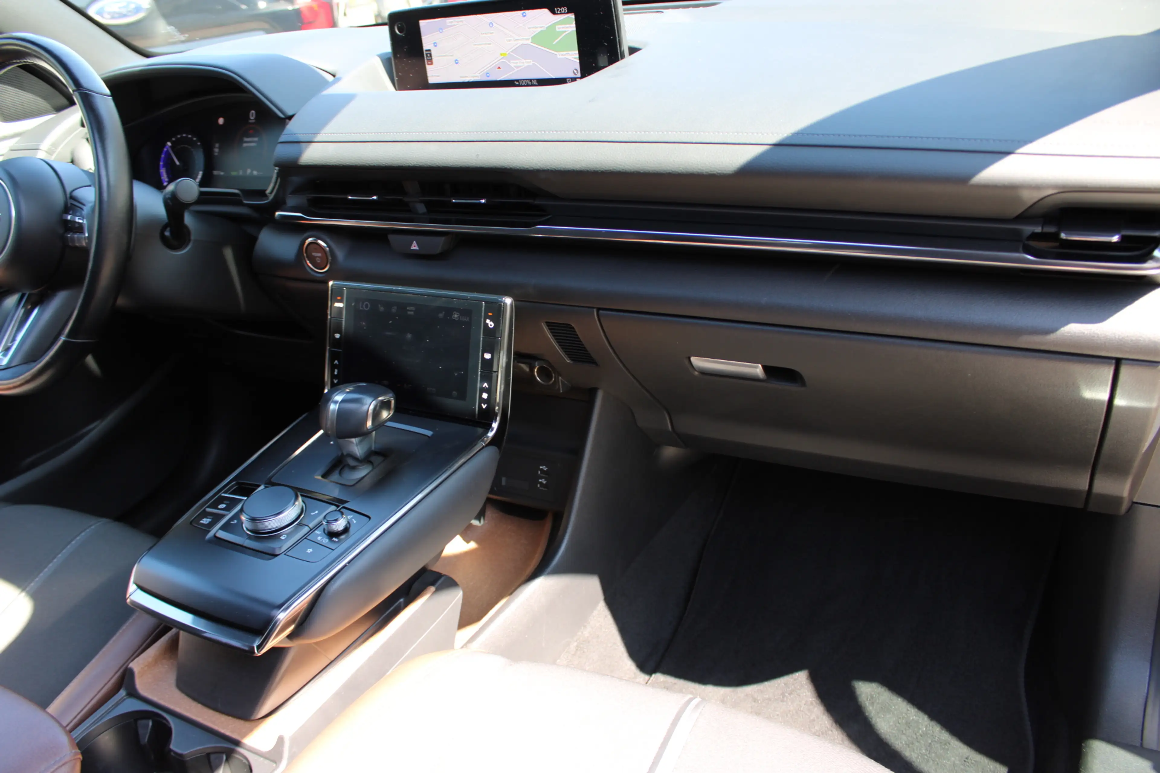 Mazda MX-30 e-SkyActiv 145 Luxury 36 kWh | Panoramadak | Full — photo 6