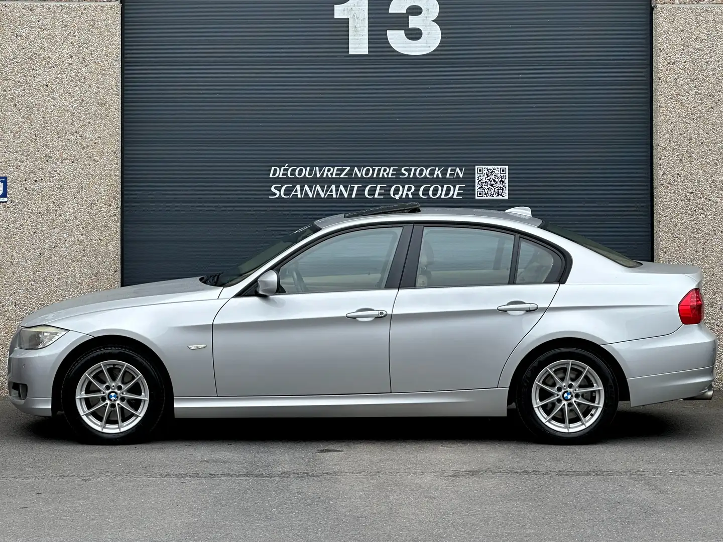 BMW 320 d Automatique / GPS / Tel. / PANO. / historique Grijs - 2