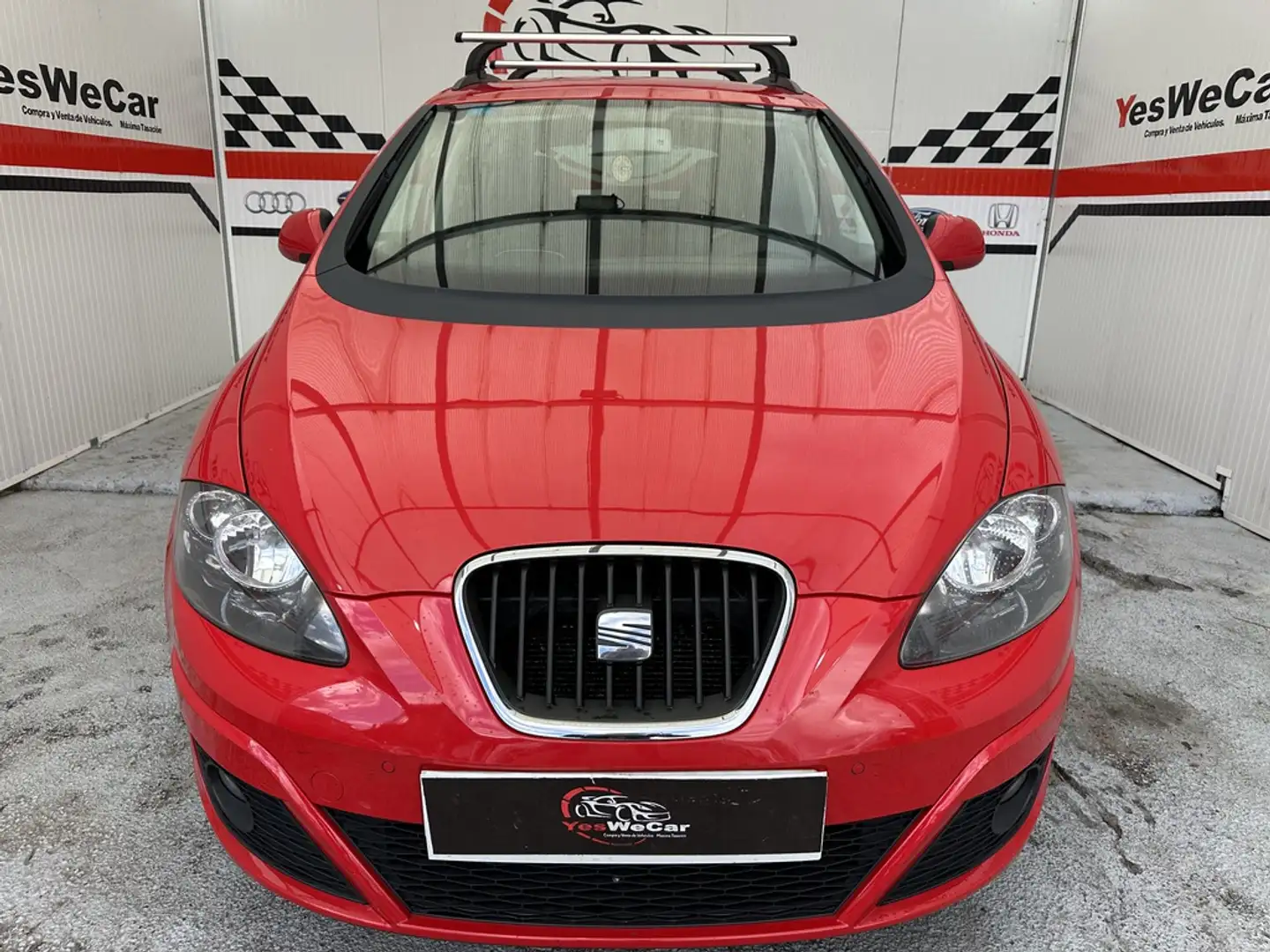 SEAT Altea XL 1.6TDI CR I-Tech Eco. Last Edition Rojo - 2