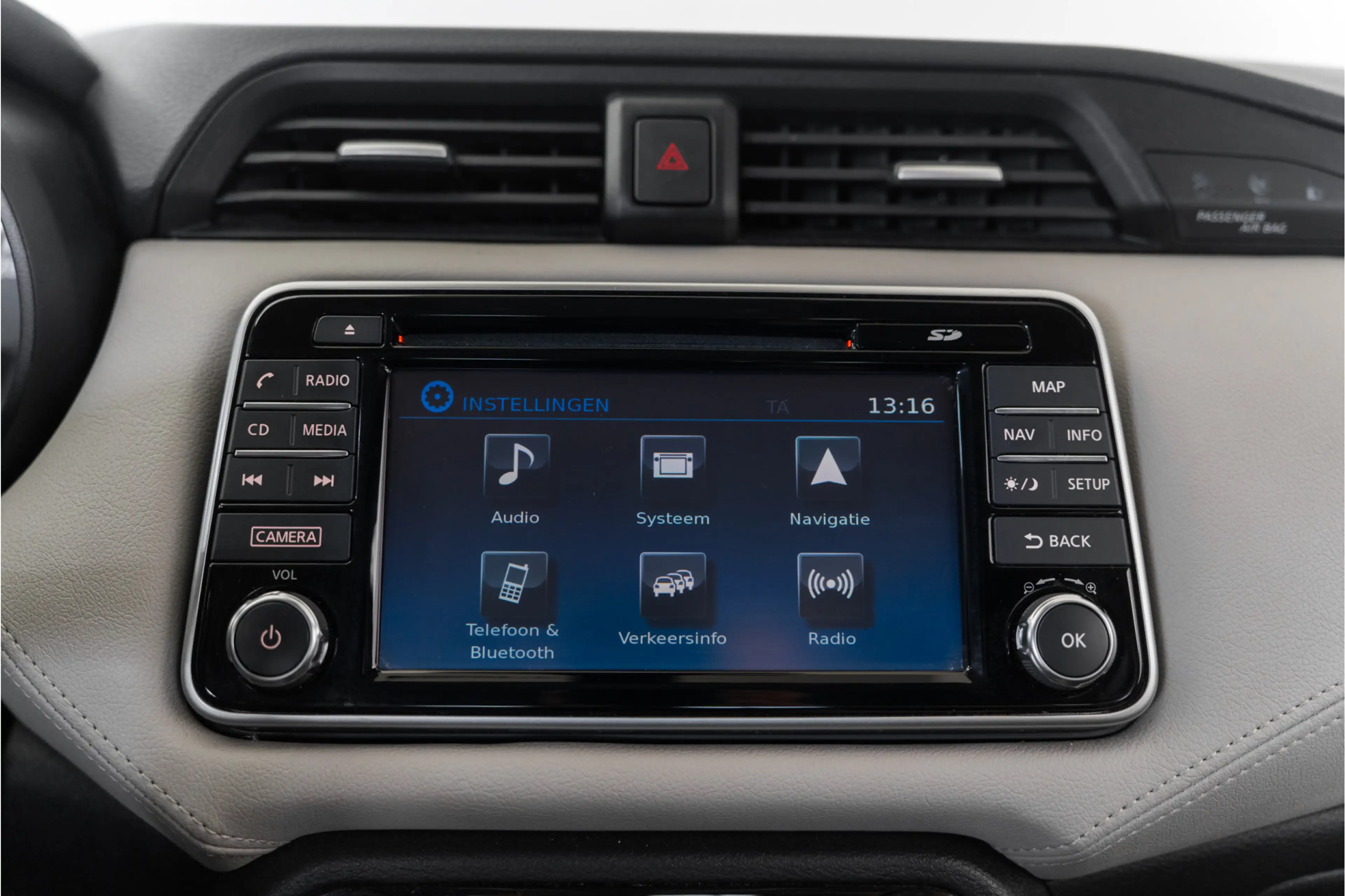 Nissan Micra 0.9 IG-T Tekna|camera|climatcontrol|cruisecontrol — photo 18