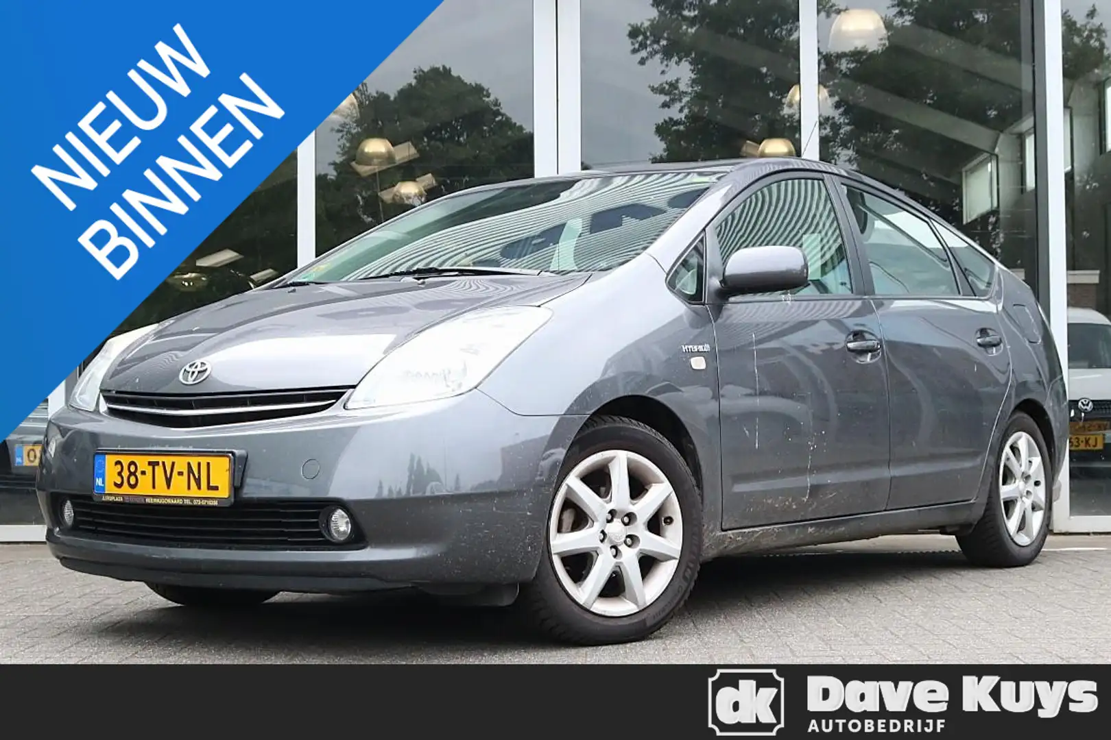 Toyota Prius 1.5 VVT-i Business Edition Grijs - 1