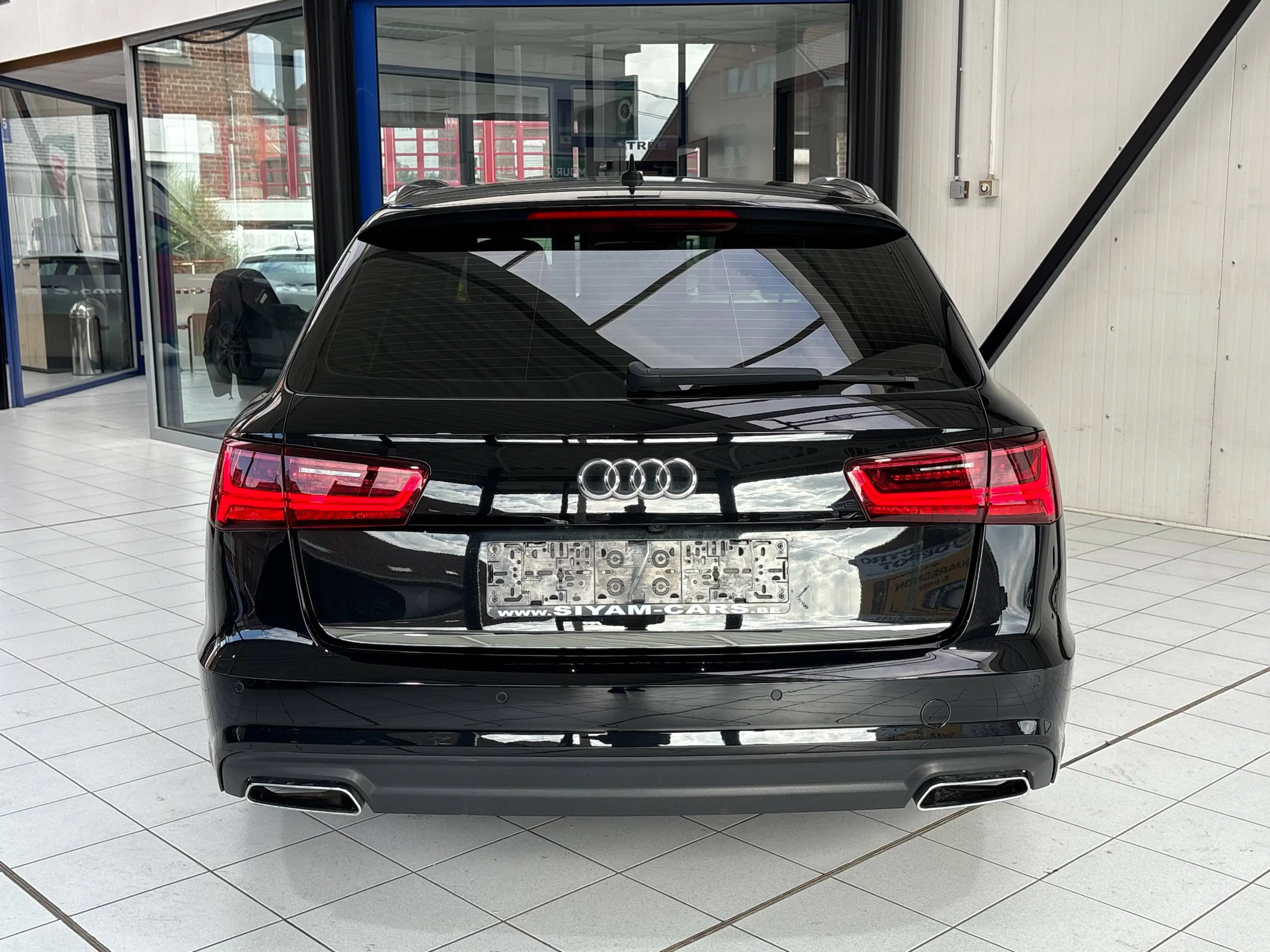 Audi A6 A6 Avant 2.0 TDi *MATRIX LED * CUIR * GPS * CAMERA * PDC * JANTES * 1ER PROP — photo 4