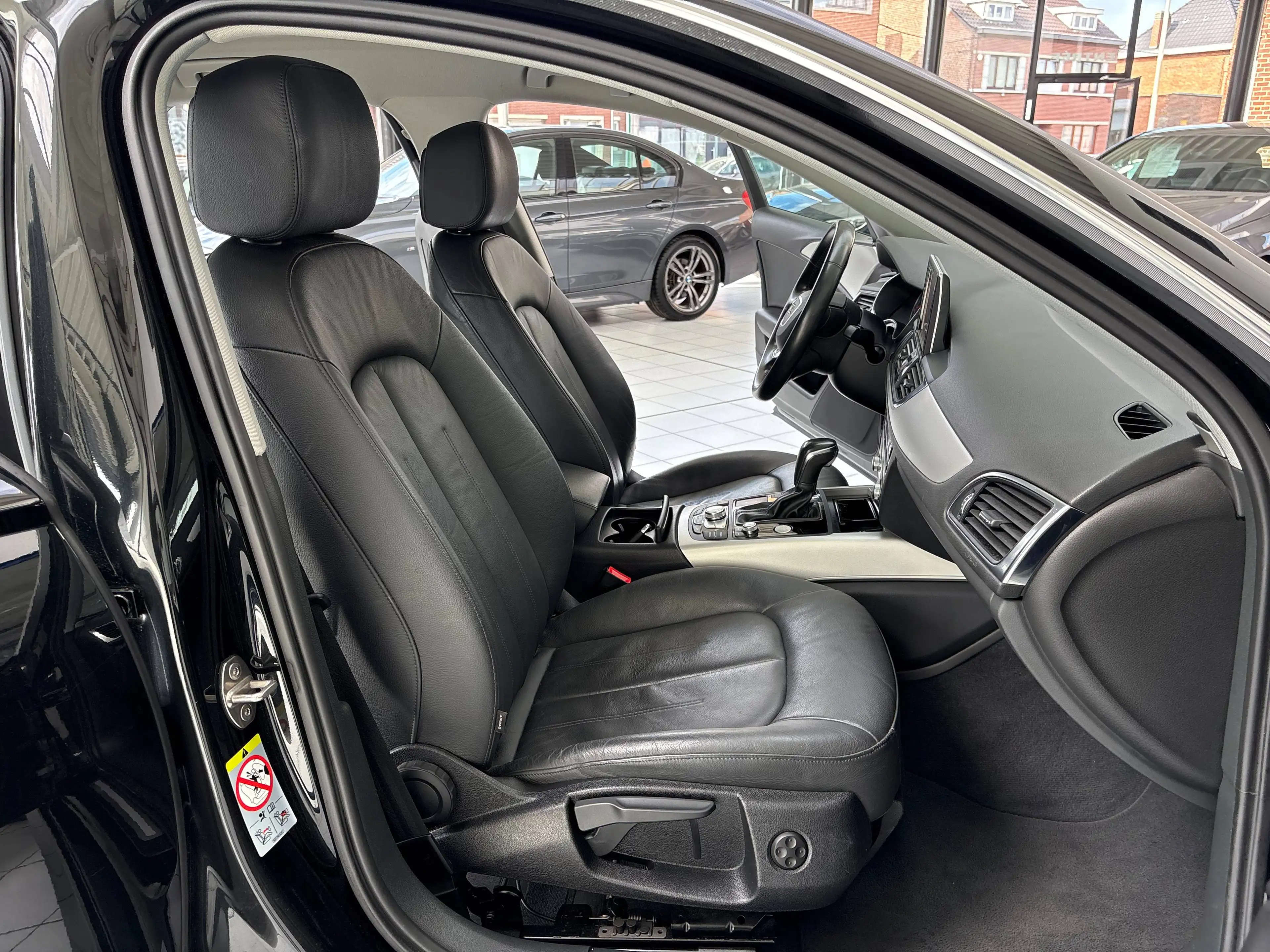 Audi A6 A6 Avant 2.0 TDi *MATRIX LED * CUIR * GPS * CAMERA * PDC * JANTES * 1ER PROP — photo 13