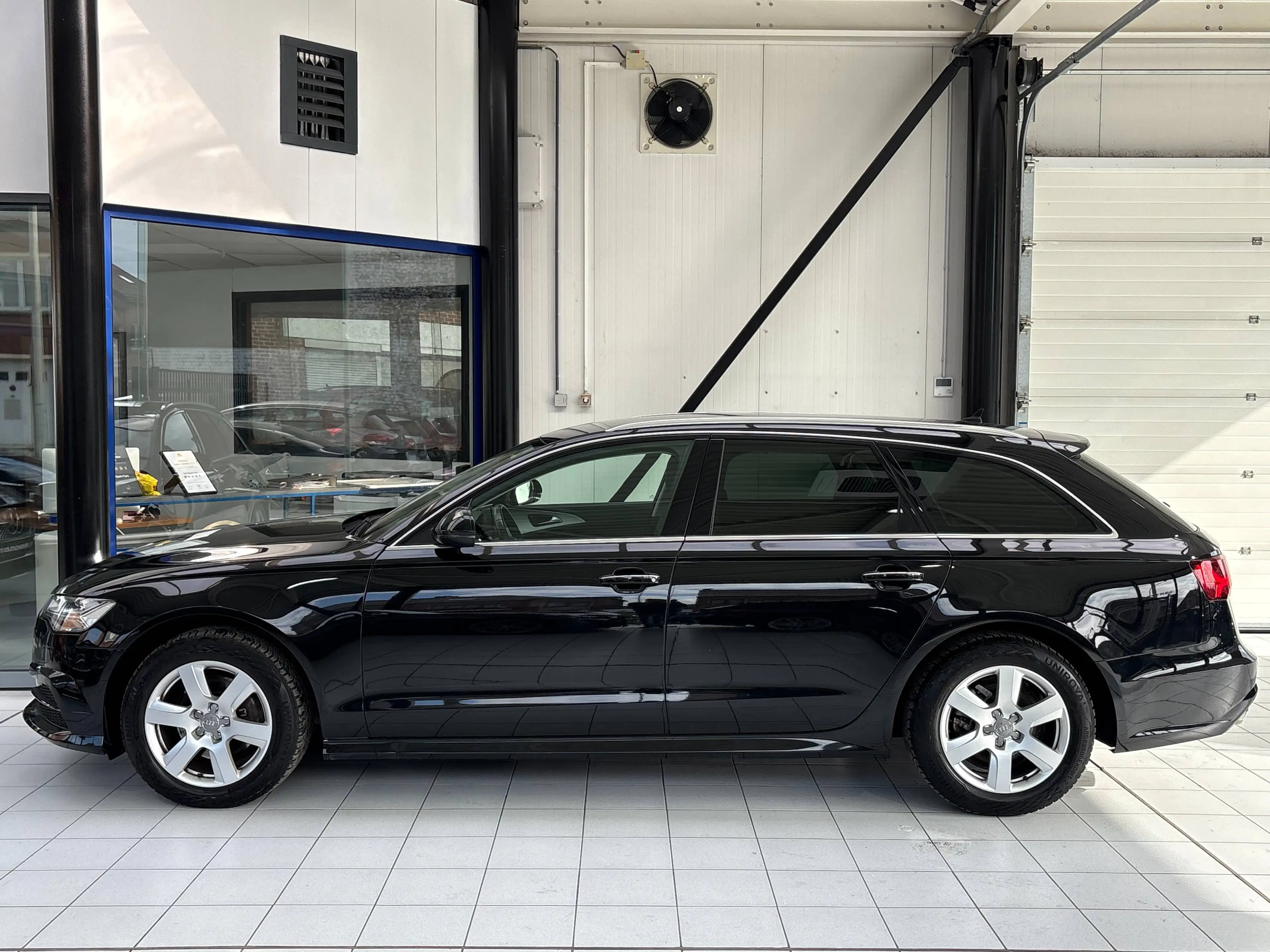 Audi A6 A6 Avant 2.0 TDi *MATRIX LED * CUIR * GPS * CAMERA * PDC * JANTES * 1ER PROP — photo 2