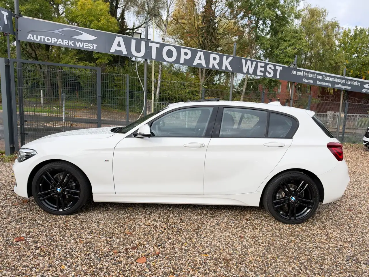 2019 BMW 118 i Edition M Sport Shadow //S.DACH*LEDER, photograph 8