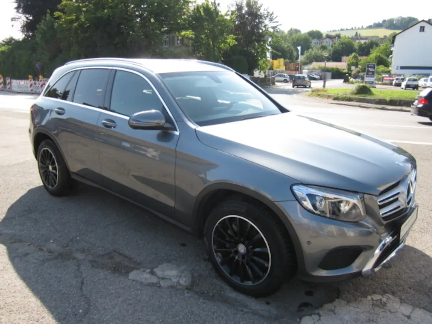 Mercedes-Benz GLC 220 d 4Matic ~ Leder ~ Navi ~ Automatik ~ Grau - 2
