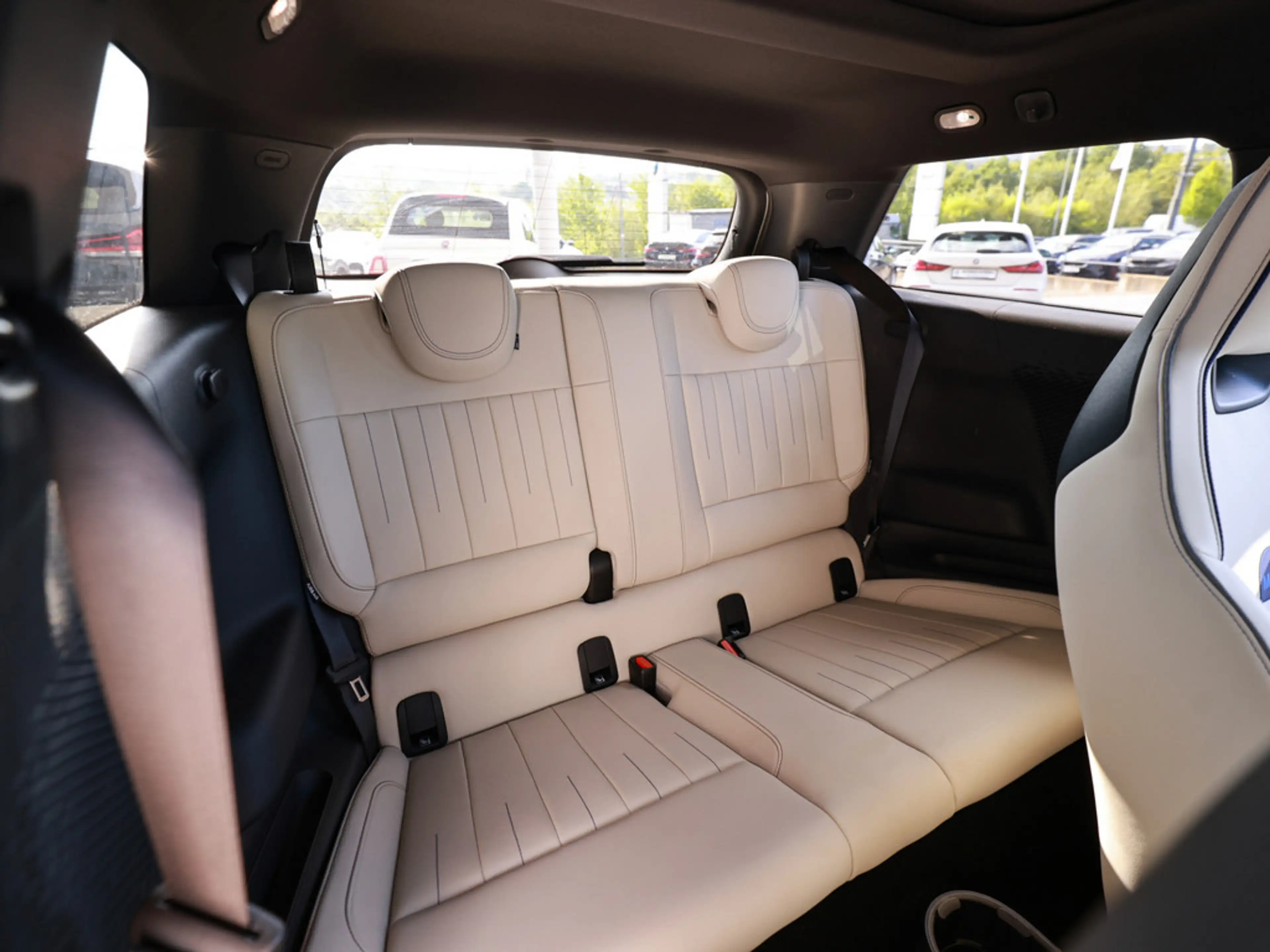 MINI Cooper E Favoured Trim PANO HUD LED NAVI SHZ — photo 9