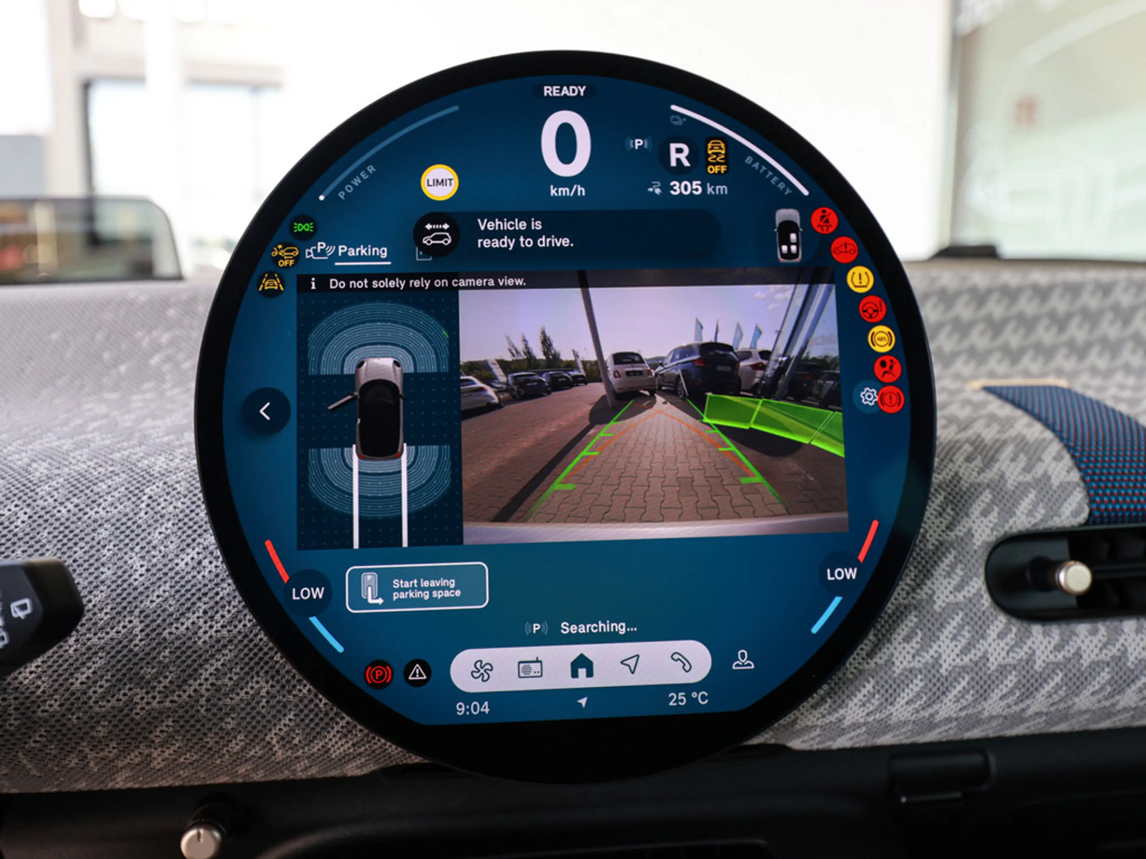 MINI Cooper E Favoured Trim PANO HUD LED NAVI SHZ — photo 14