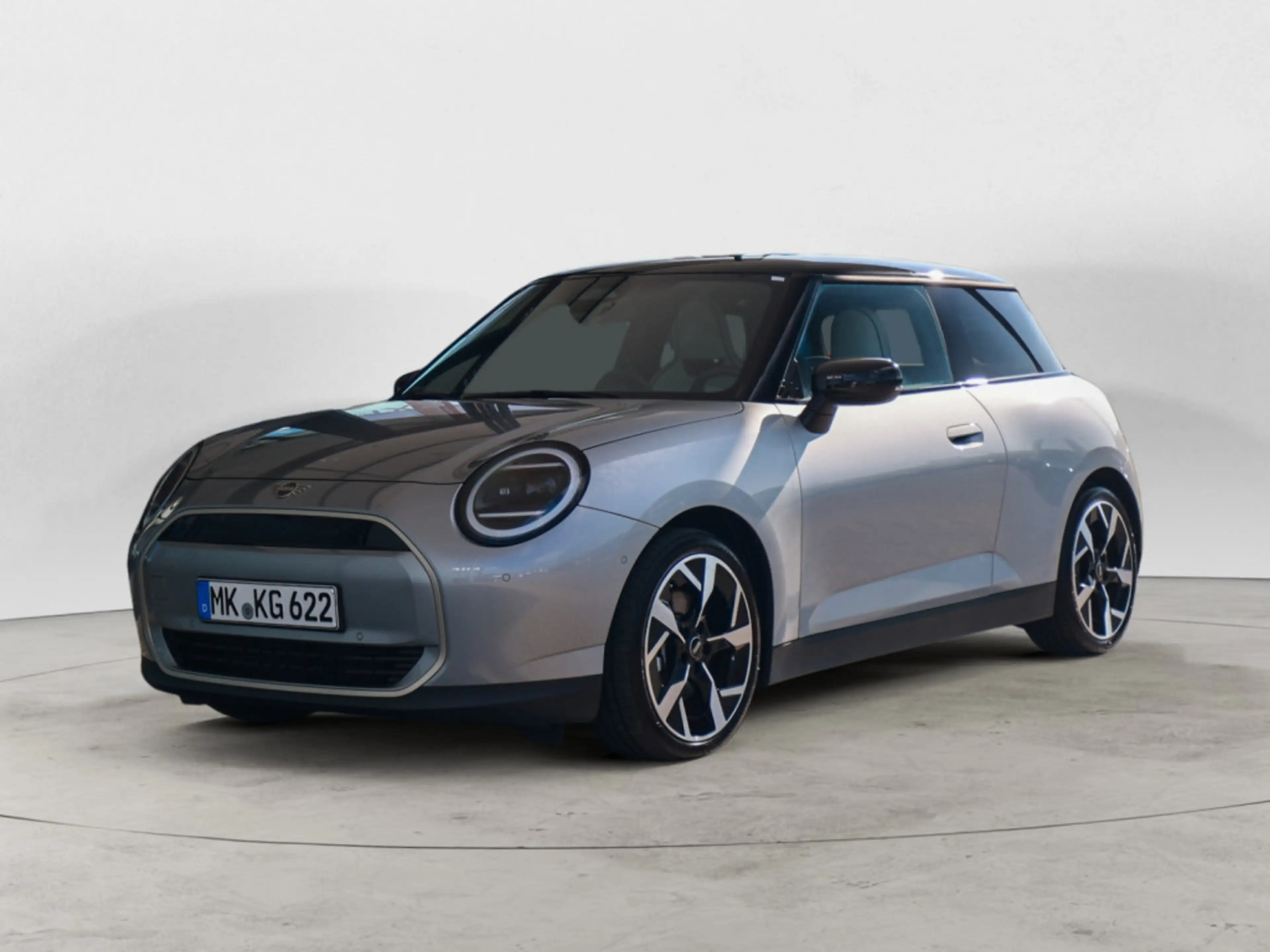MINI Cooper E Favoured Trim PANO HUD LED NAVI SHZ — photo 2