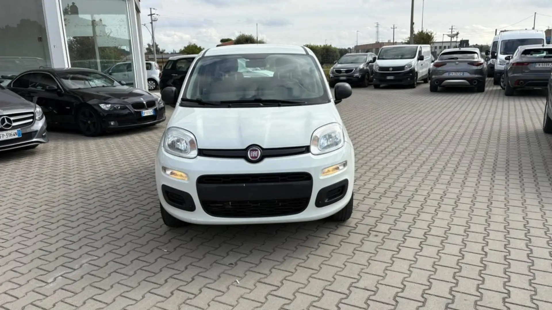 Fiat Panda 0.9 TwinAir Turbo Natural Power Easy Blanc - 1