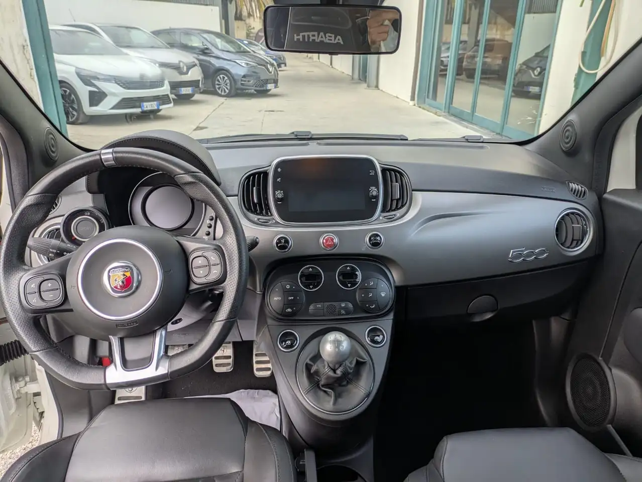 Abarth 595 2021 — фото 12