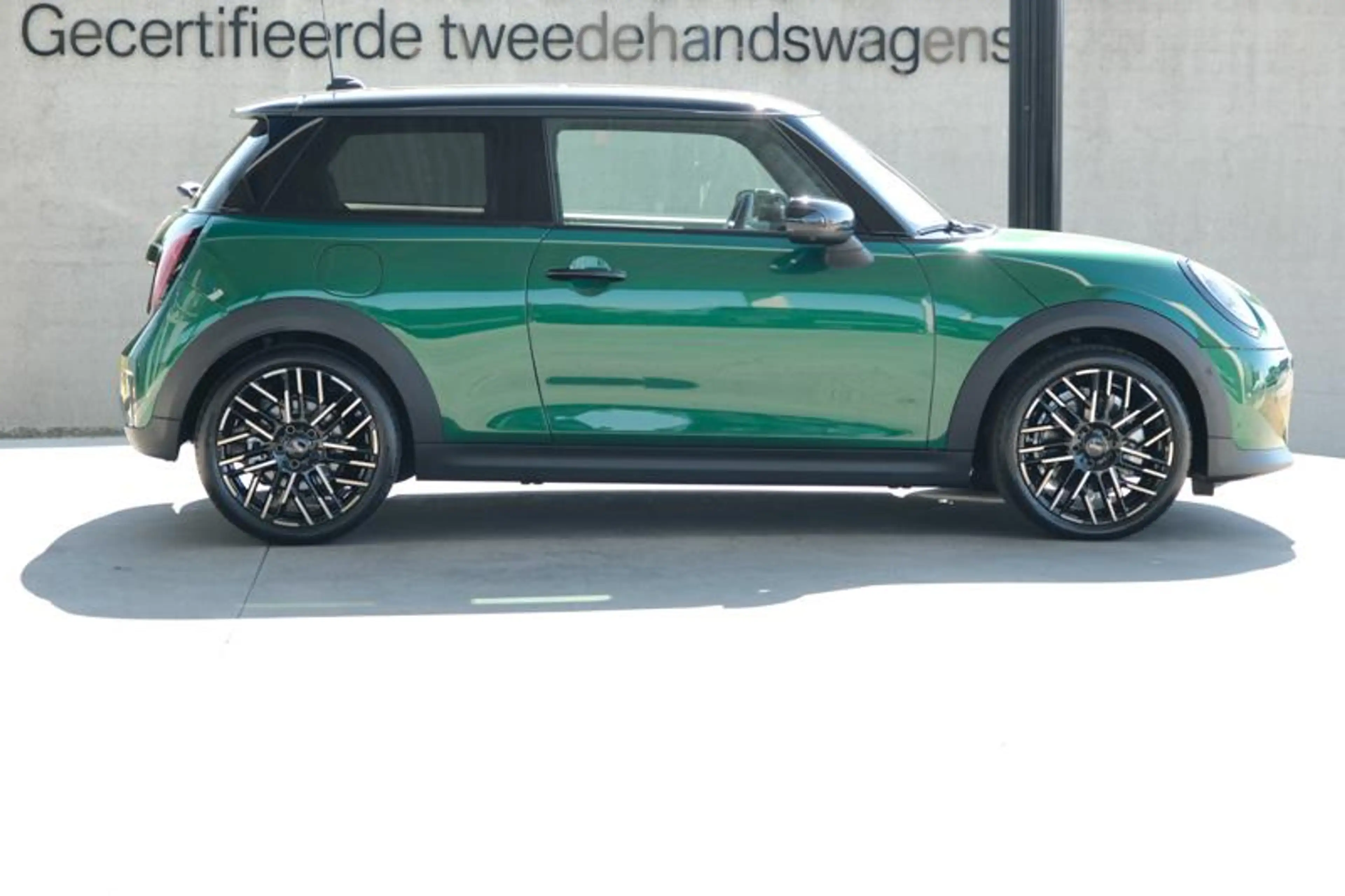 MINI Cooper C Cooper C Favoured | PANO | H&K | HUD | — photo 3
