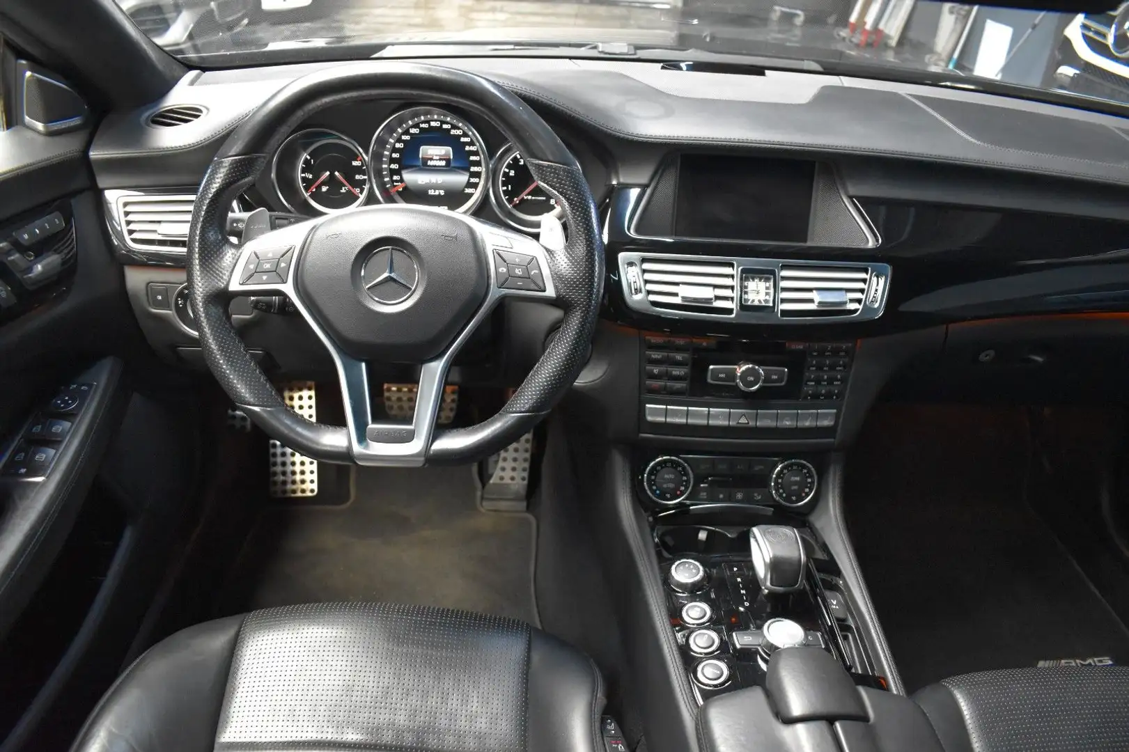 Mercedes-Benz CLS 63 AMG *H&K*KAMERA*GLASDACH* Schwarz - 2