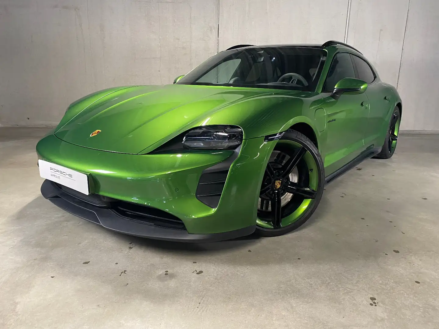 Porsche Taycan GTS Sport Turismo | Hinterachslenkung | Grün - 2