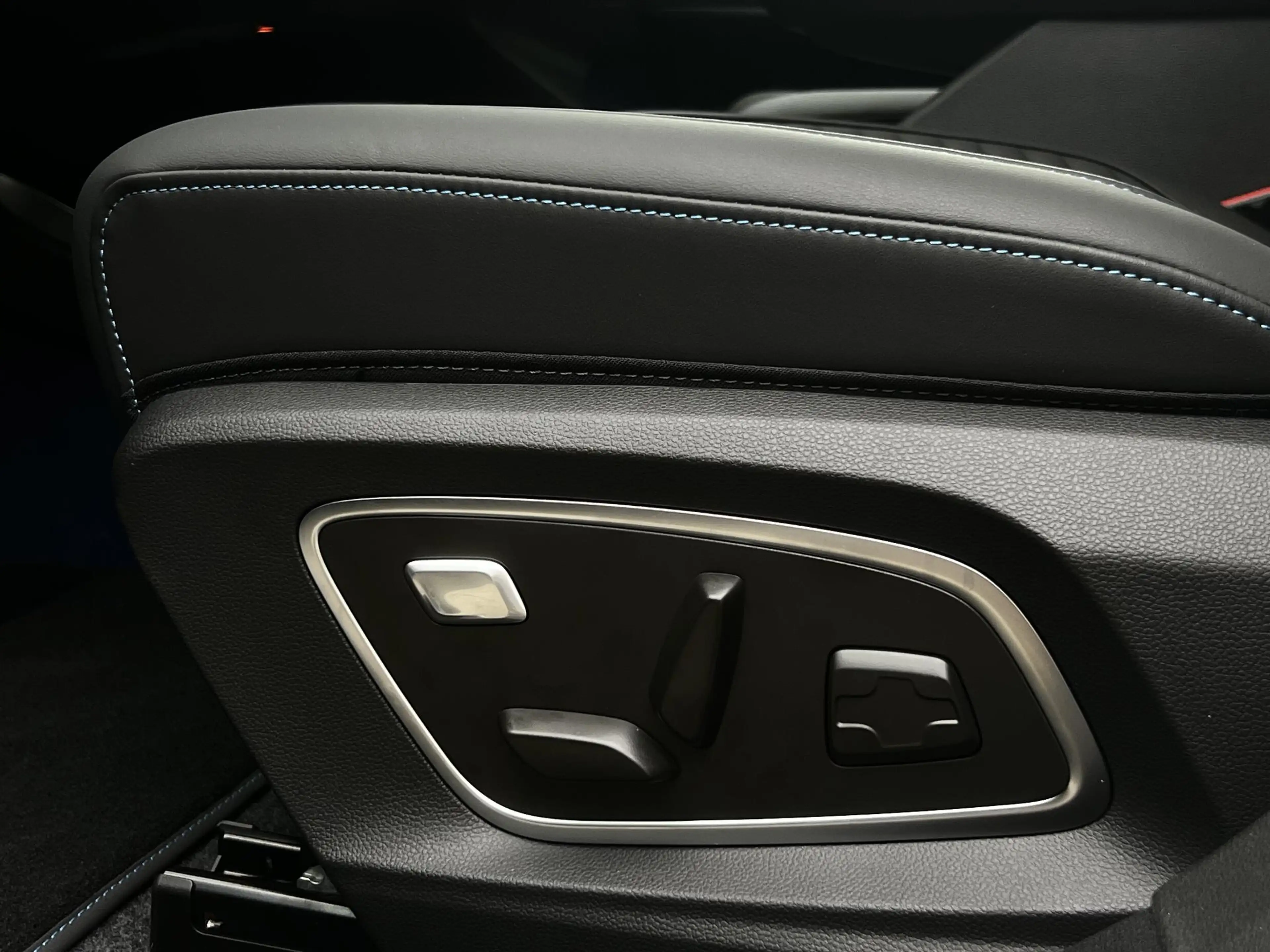 Renault Scenic E-Tech EV87 Long Range | Esprit Alpine | All-seaso — photo 16