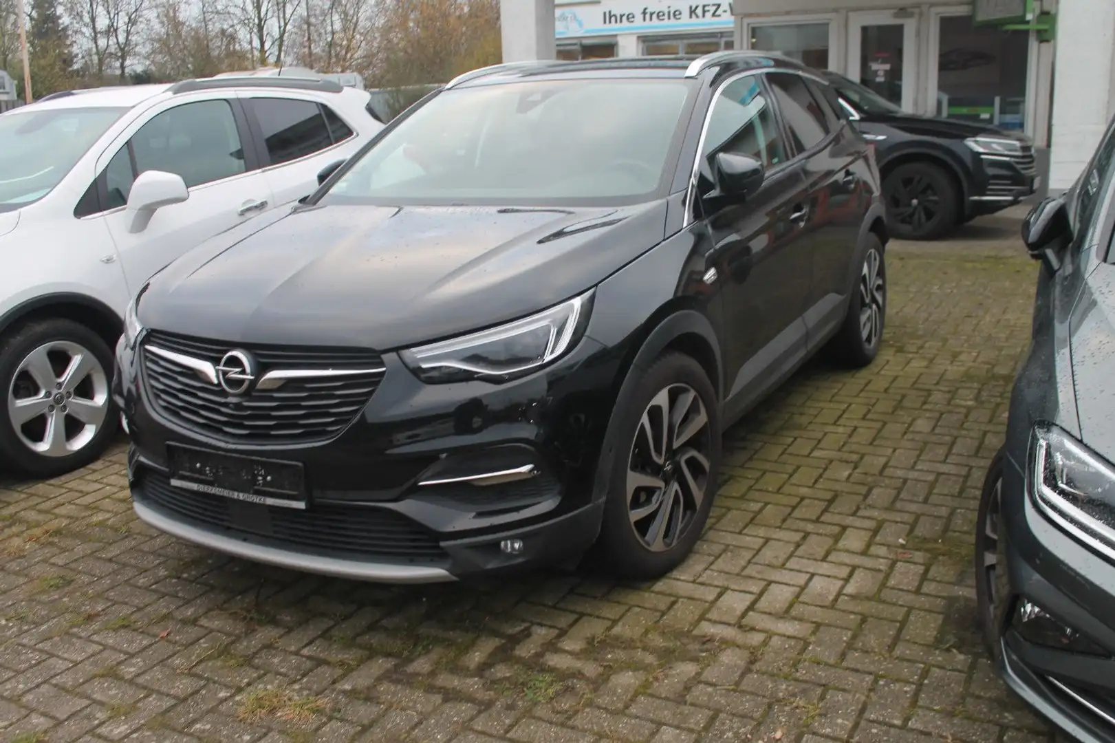 Opel Grandland X Schwarz - 2