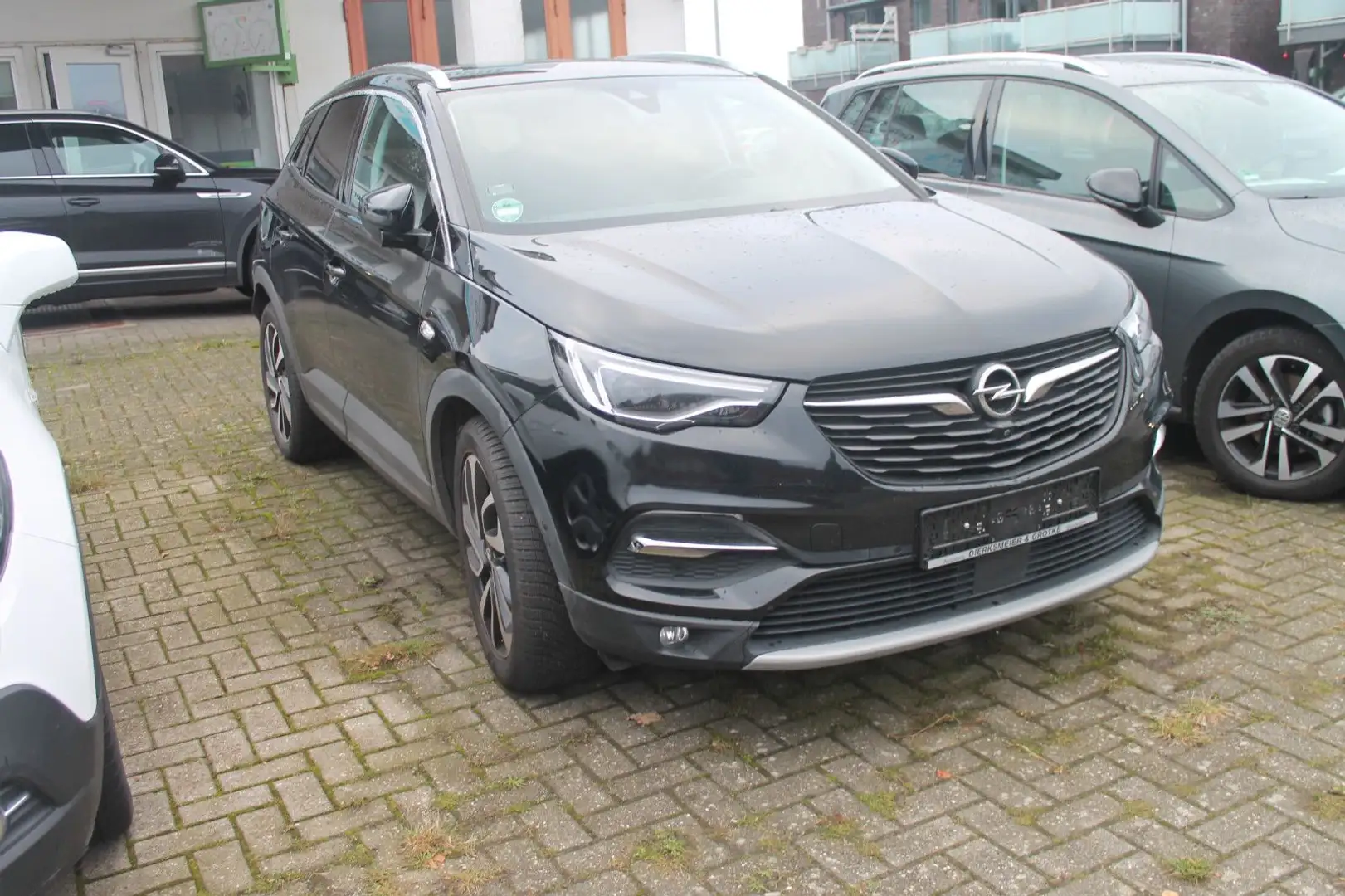 Opel Grandland X Schwarz - 1