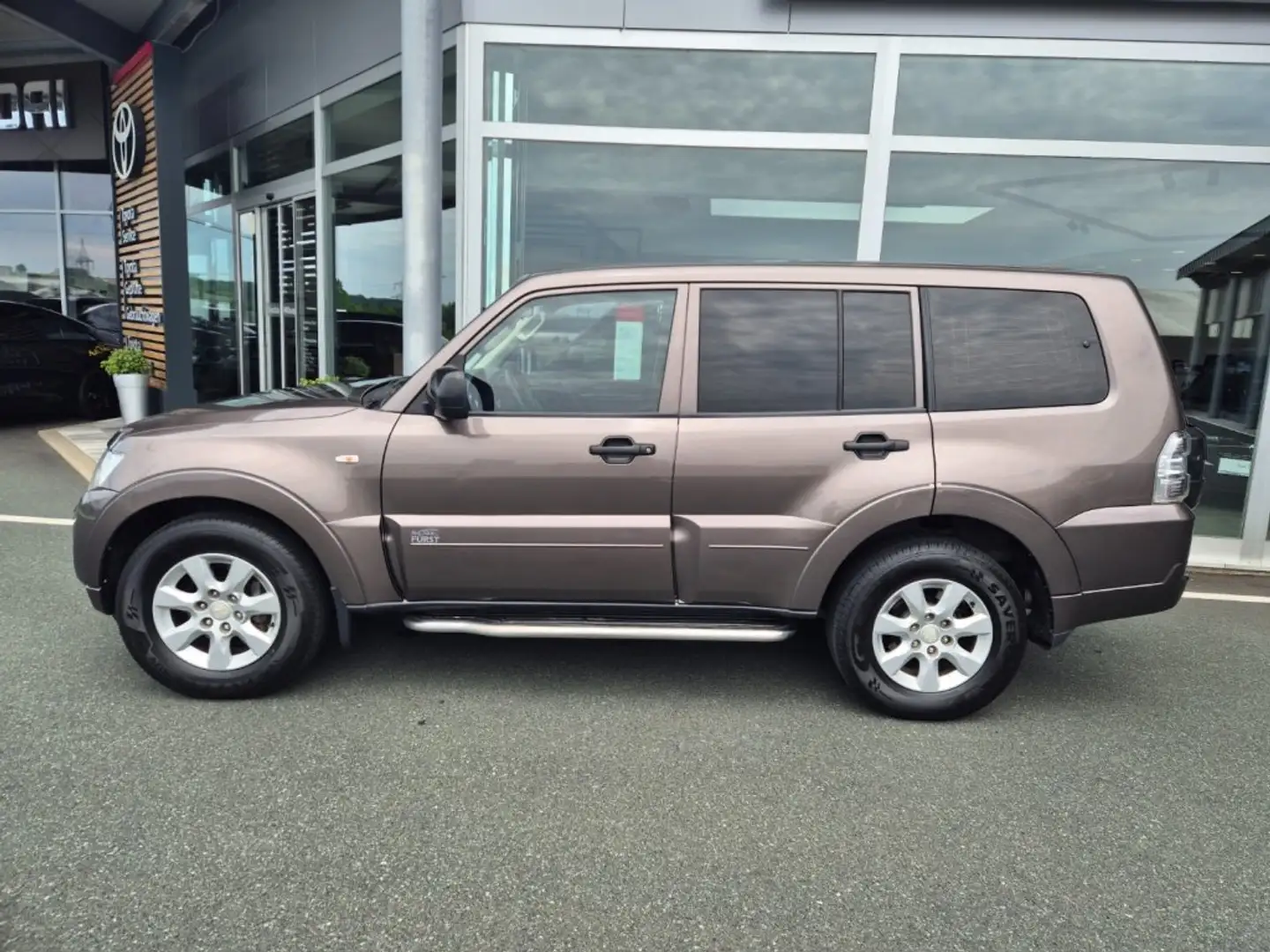 Mitsubishi Pajero Wagon Austria Edition 35 3,2 TD *7-Sitzer*AHV* Brun - 2