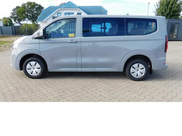 Volkswagen T7 Transporter Elektro 1 Gang 9 Sitze Navi