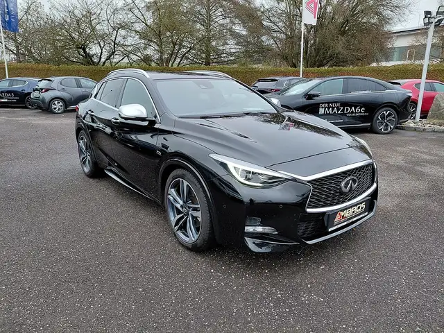 Infiniti Q30 2,2d DCT AWD Sport Automatik ALLRAD-AKTION