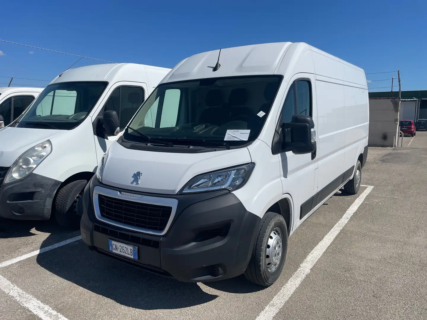 Peugeot Boxer Boxer 333 L3H2 2.2 BLUEHDI 140CV Weiß - 1