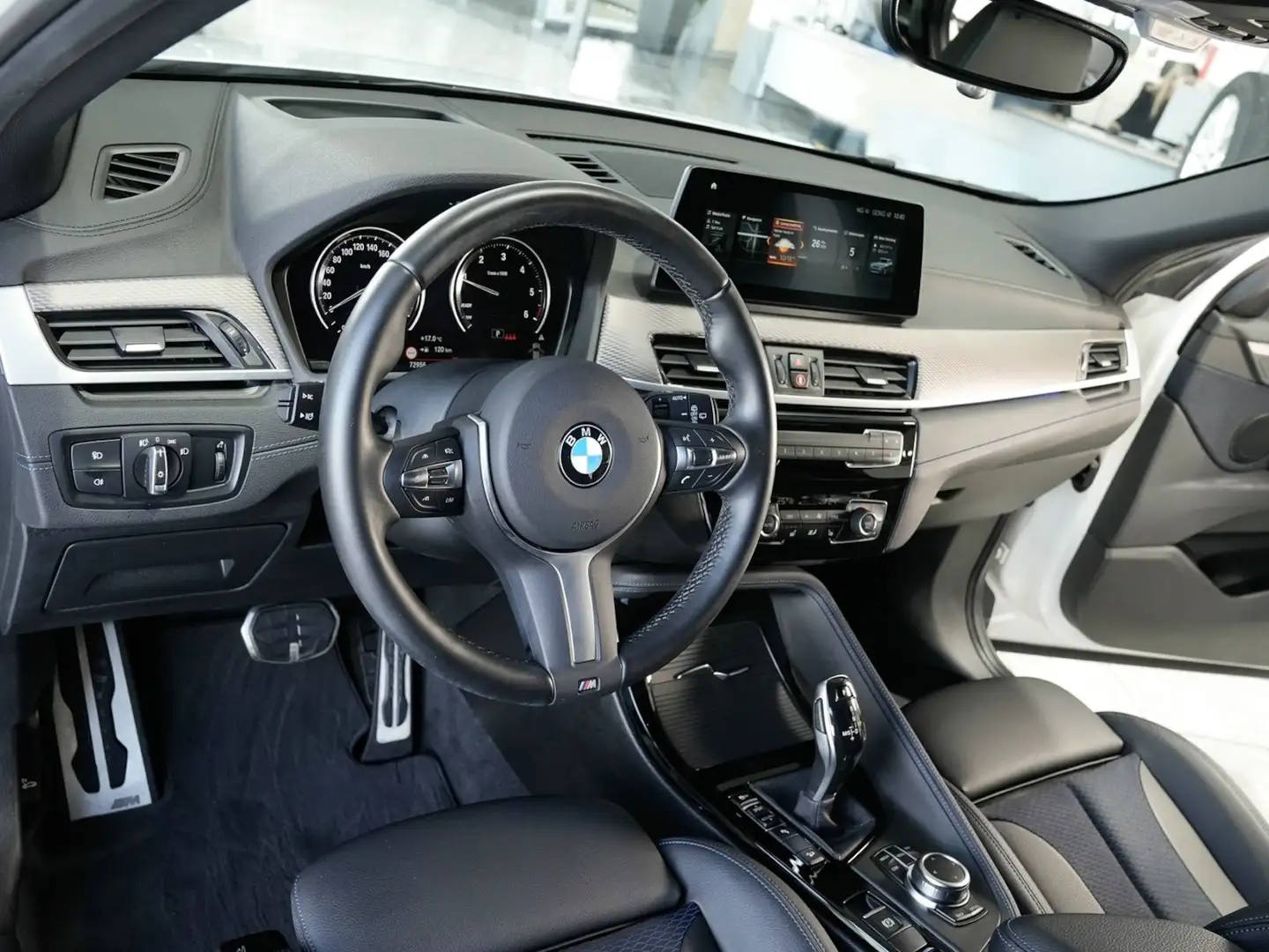 BMW X2 xDrive 20d M Sport 19LM ACC HUD Weiß - 2