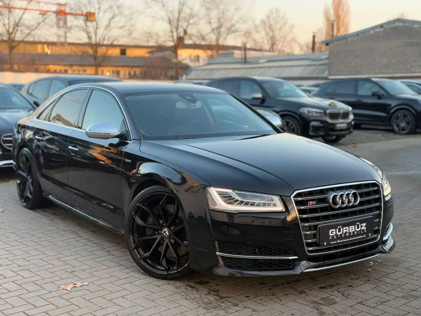 Audi S8 4.0 TFSI quattro*BOSE*Massage*Belüftung*22 " Schwarz - 1