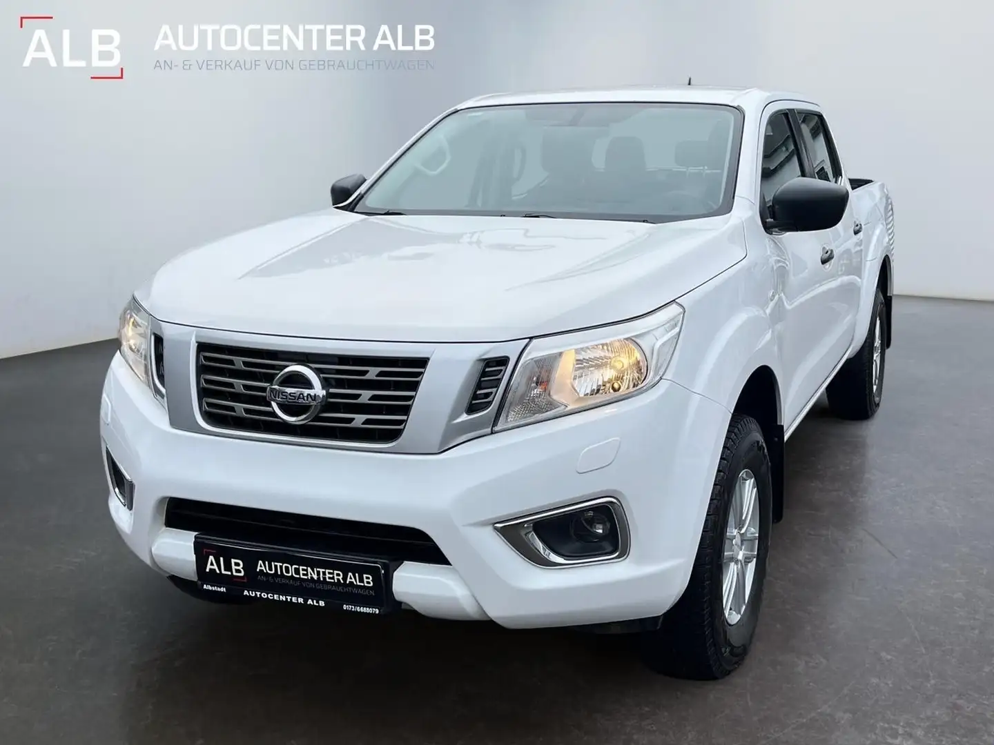 Nissan Navara Double Cab 4x4/1.HAND/EURO.6/SHZ/TOP/ Blanc - 1